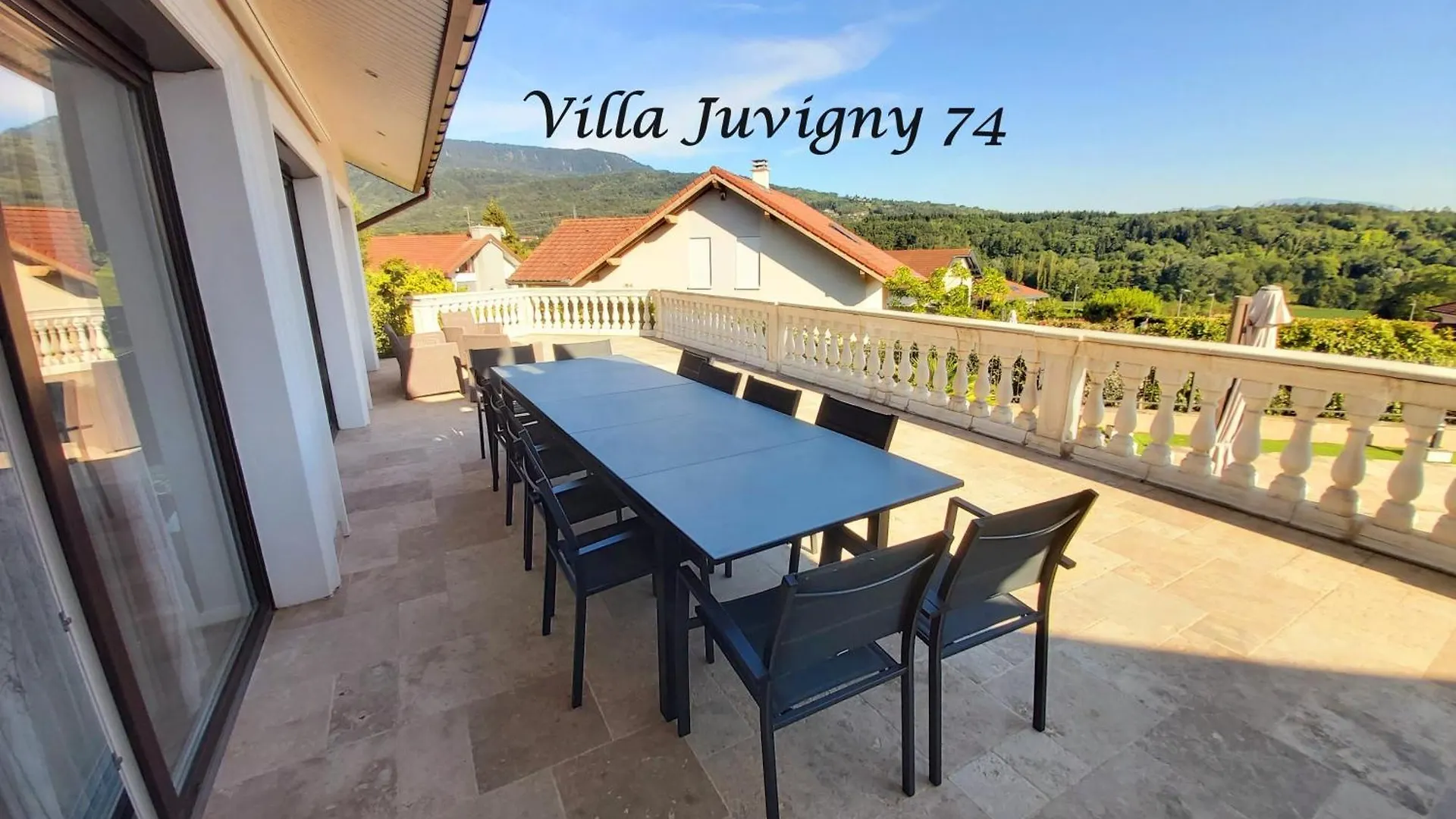 Villa 5*, 15 Personnes, Piscine A 20 Min De Geneve Juvigny  0*, Juvigny (Haute-Savoie)
